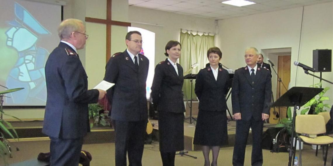 The Chief of Staff (Commissioner William Roberts) and Commissioner Nancy Roberts (World Secretary for Women's Ministries) inaugurate the new Russia Command.